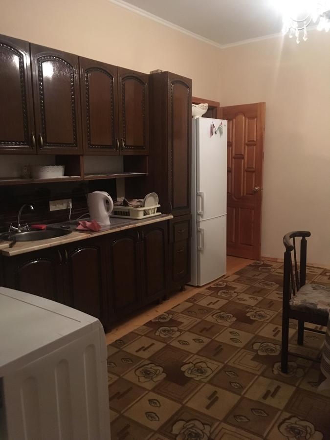 Homestay On Akademika Sakharova Sukhumi Esterno foto