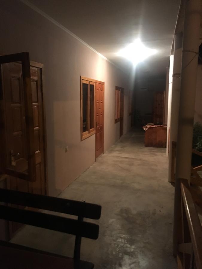 Homestay On Akademika Sakharova Sukhumi Esterno foto